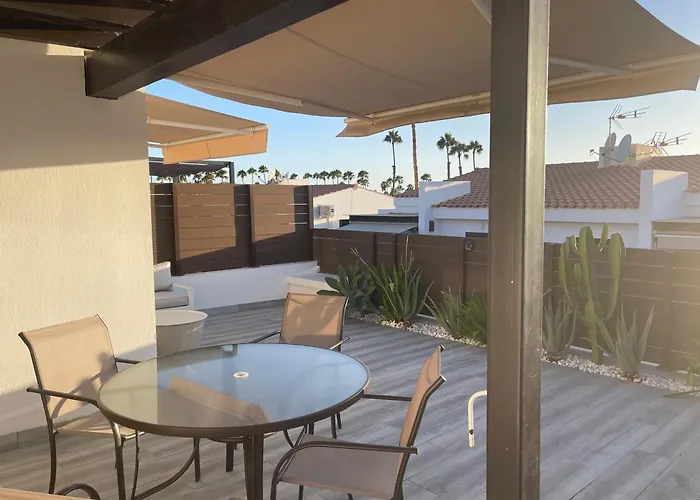 Maspalomas, Jacuzzi Апартаменты *